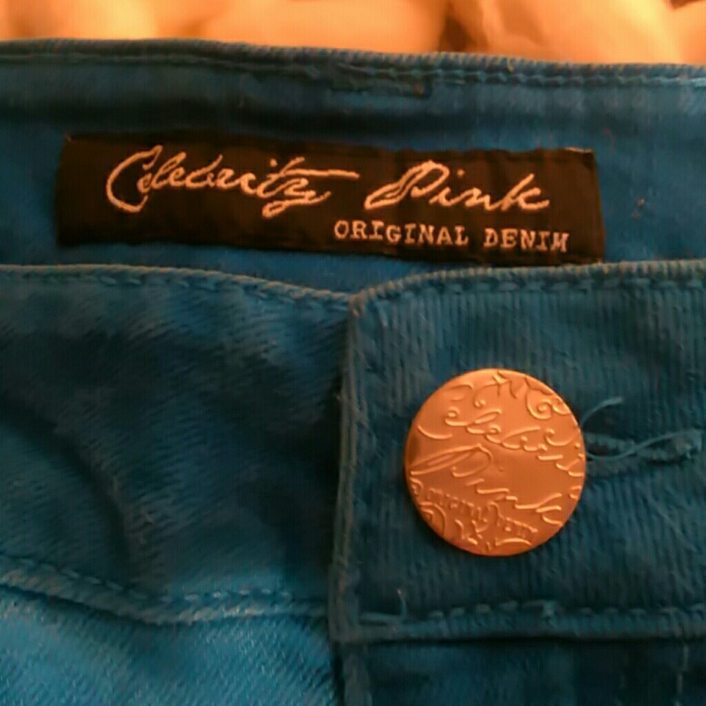 Shorts - Picture 2 of 5